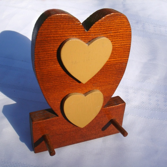 Heart Shaped Necklace Holder Wood Wall Rack Hooks Vintage Wall Hanging Decor - Picture 6 of 6